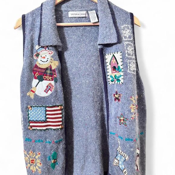 Victoria Jones Woman Sweaters - Grey Vintage 90s Snowman Winter Sweater Vest CottageCore